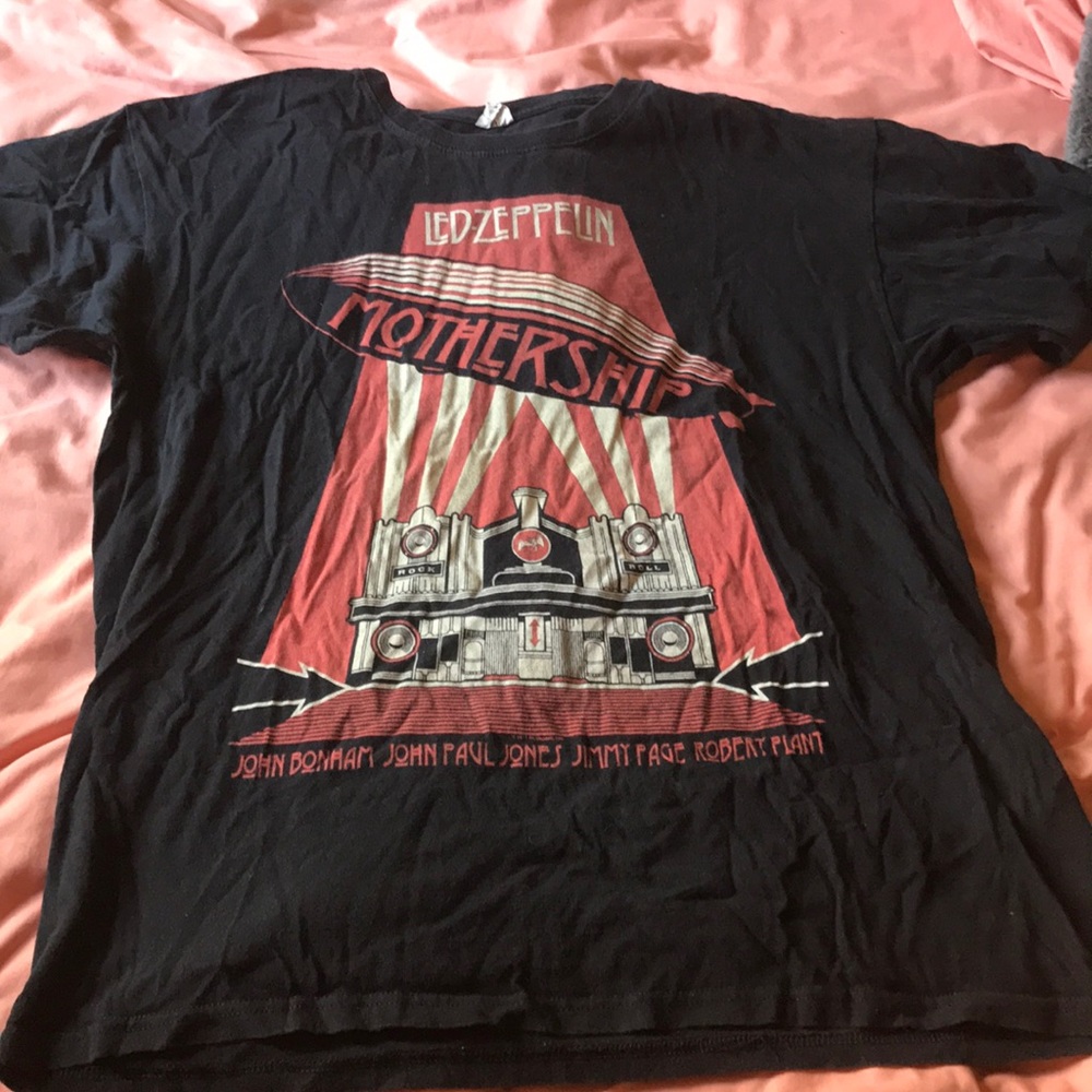 Black Led Zeppelin t-shirt